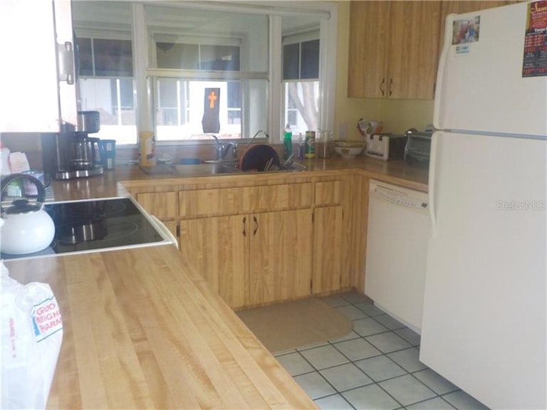 Photo 11 of 13 - 9651 Cavendish Ct, New Port Richey, FL 34655