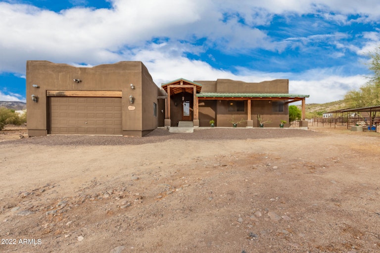 Photo 2 of 56 - 44807 N 20th St, New River, AZ 85087