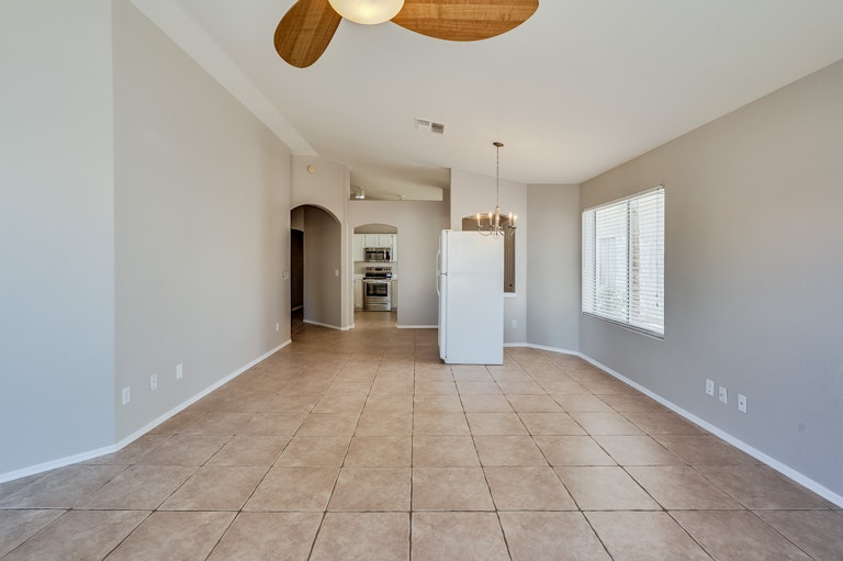 Photo 3 of 19 - 4558 W Joshua Blvd, Chandler, AZ 85226