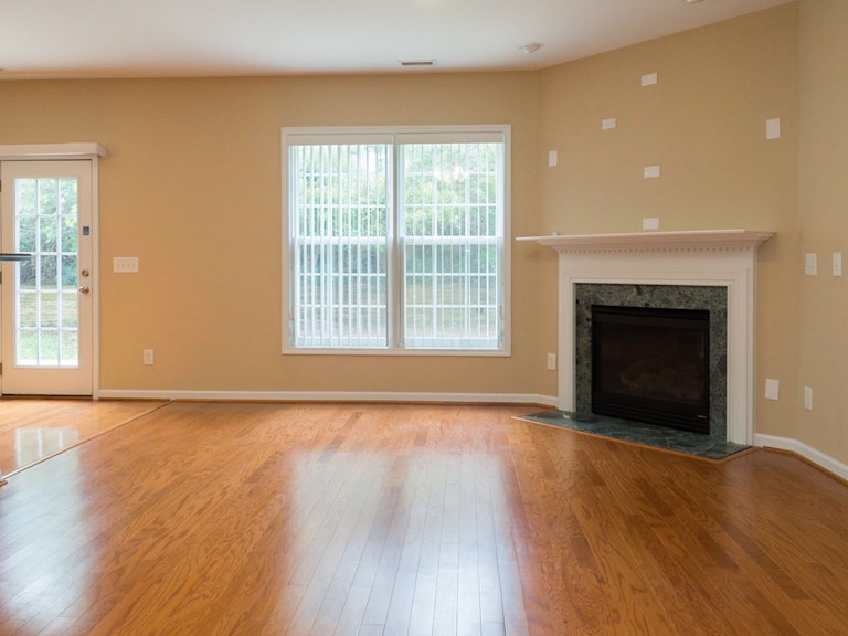 Photo 3 of 30 - 2211 River Basin Ln, Raleigh, NC 27610
