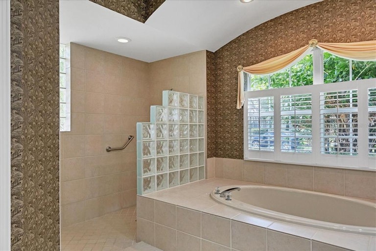 Photo 19 of 32 - 7204 Marston Ct, University Park, FL 34201