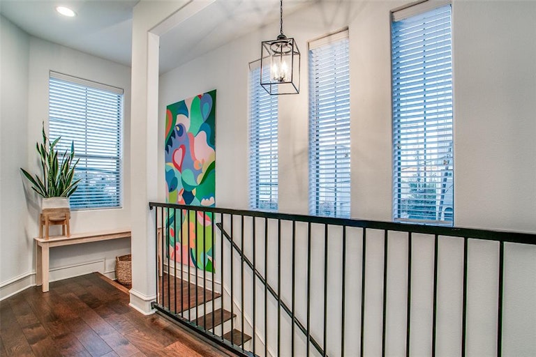 Photo 3 of 24 - 2100 N Fitzhugh Ave Unit P, Dallas, TX 75204