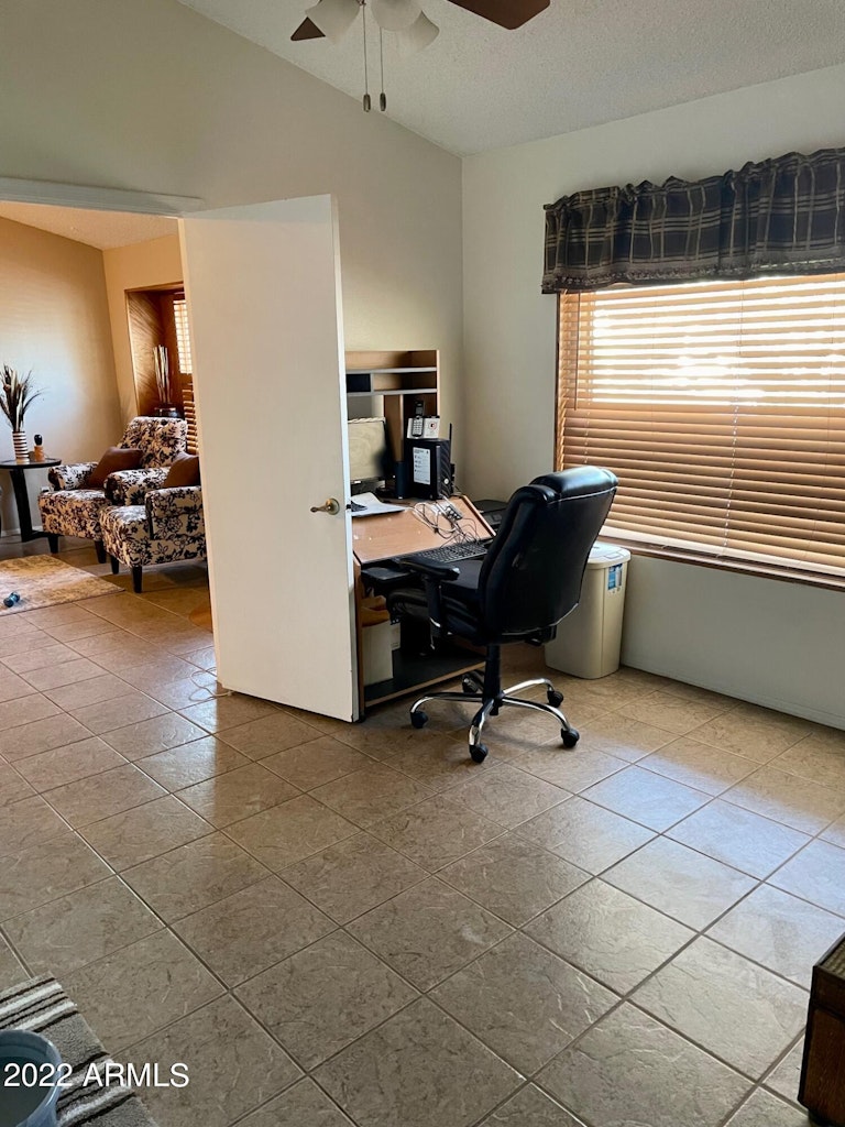 Photo 5 of 20 - 644 W Wagner Ct, Gilbert, AZ 85233