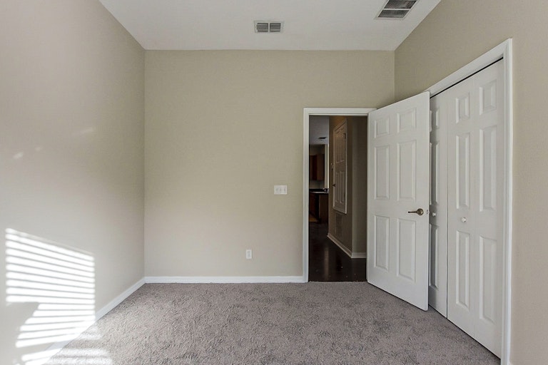 Photo 9 of 20 - 1157 Maplebrook Dr, Lake Alfred, FL 33850