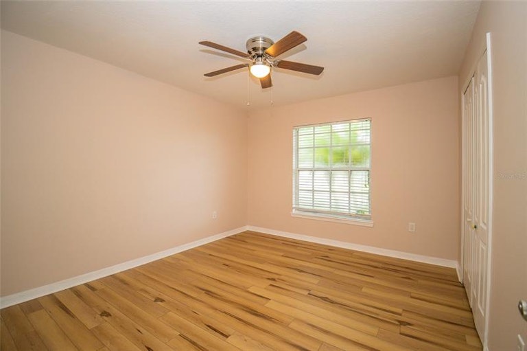 Photo 12 of 32 - 3245 Big Valley Dr, Lakeland, FL 33812