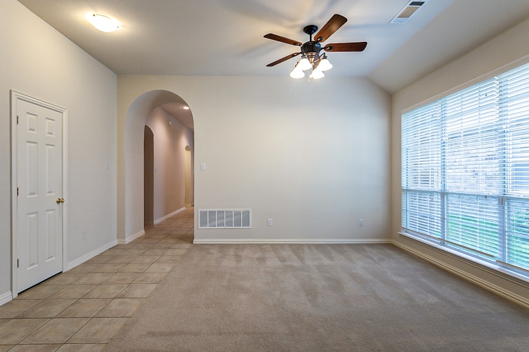 Photo 14 of 26 - 3609 Sutters Way, Flower Mound, TX 75022