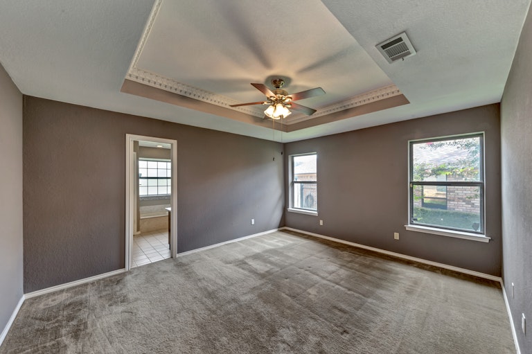 Photo 16 of 30 - 3608 Woodhaven Ct, Bedford, TX 76021