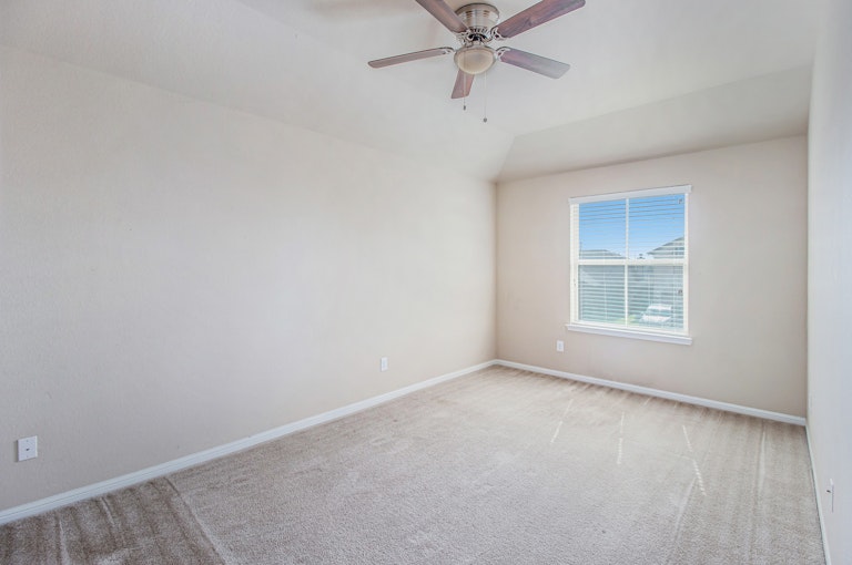 Photo 14 of 18 - 11531 Slick Rock Dr, Richmond, TX 77406