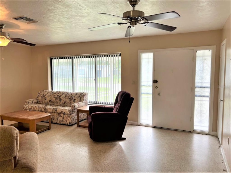 Photo 5 of 41 - 1246 W Wellington Dr, Deltona, FL 32725