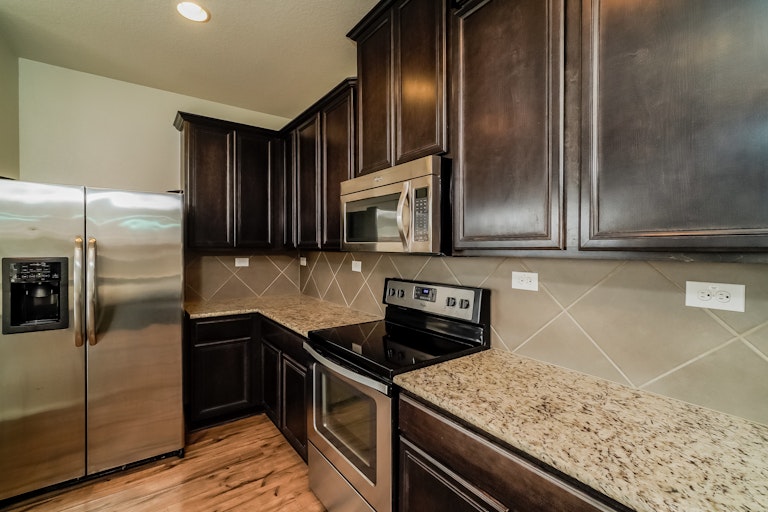 Photo 2 of 27 - 4213 Gale Mdws, New Braunfels, TX 78130