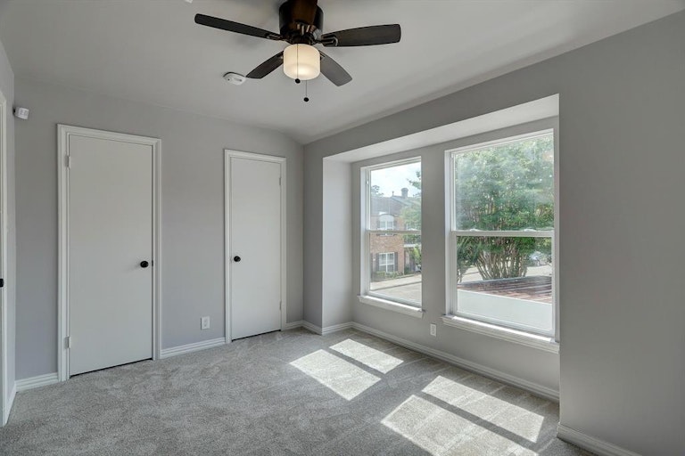 Photo 29 of 42 - 12643 Rip Van Winkle Dr, Houston, TX 77024