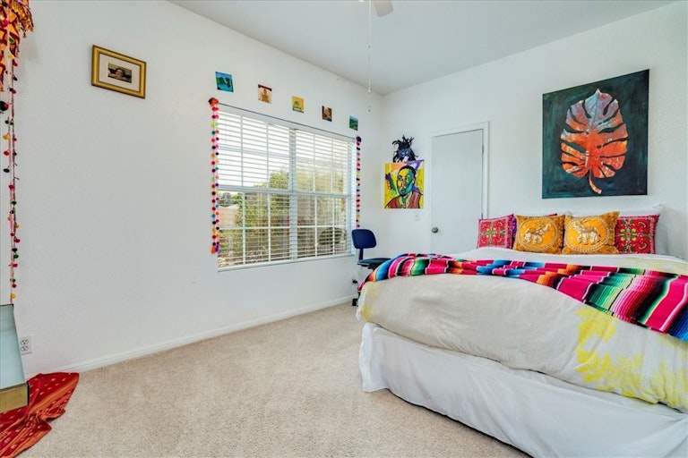 Photo 17 of 32 - 4703 Valcour Bay Ln, Austin, TX 78754