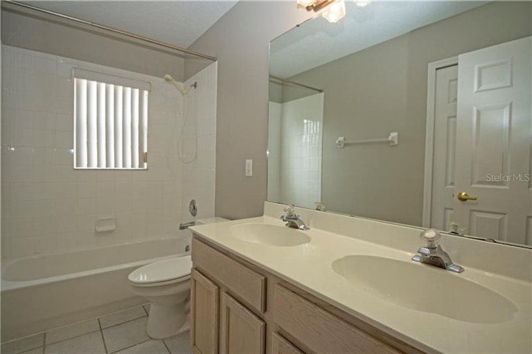 Photo 16 of 22 - 638 Darkwood Ave, Ocoee, FL 34761