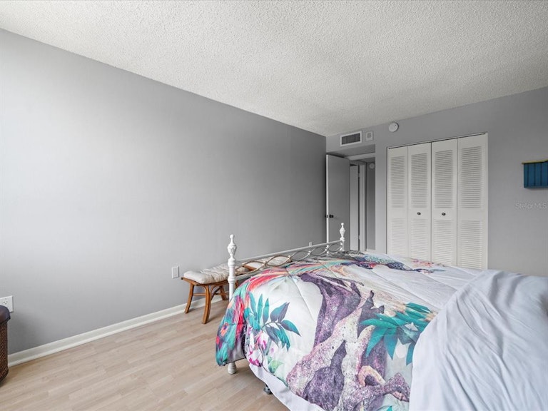 Photo 27 of 60 - 660 Island Way #502, Clearwater Beach, FL 33767
