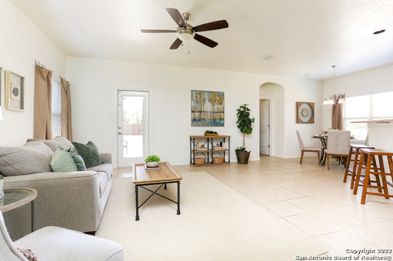 Photo 10 of 27 - 8847 Kallison Arbor, San Antonio, TX 78254