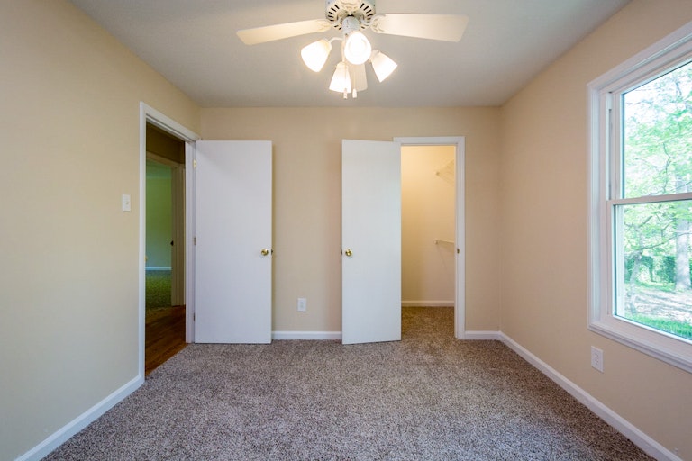 Photo 18 of 19 - 917 Cardens Creek Dr, Durham, NC 27712