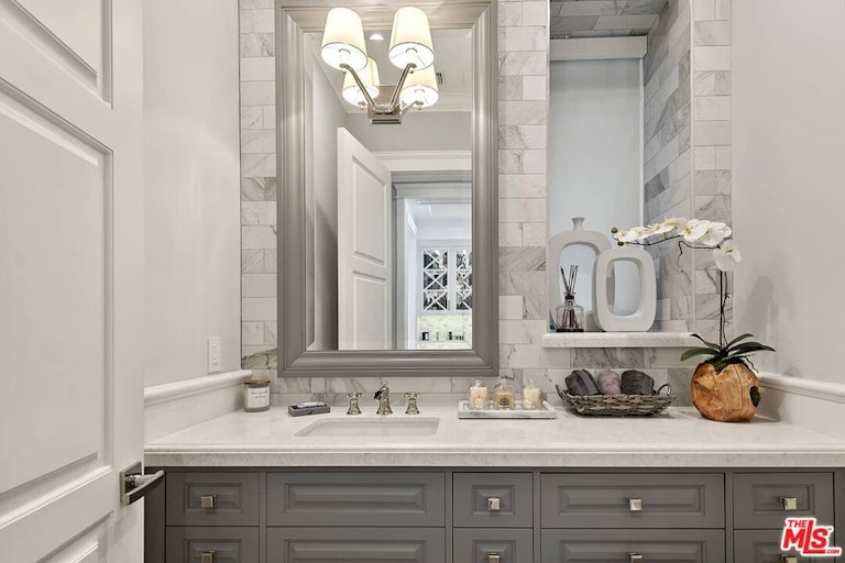 Photo 41 of 53 - 10526 Ohio Ave, Los Angeles, CA 90024