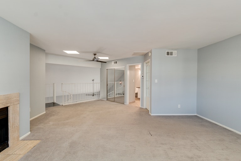 Photo 9 of 17 - 423 E Ironwood Dr, Phoenix, AZ 85020