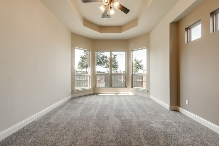 Photo 4 of 31 - 341 Oxford Pl, Prosper, TX 75078