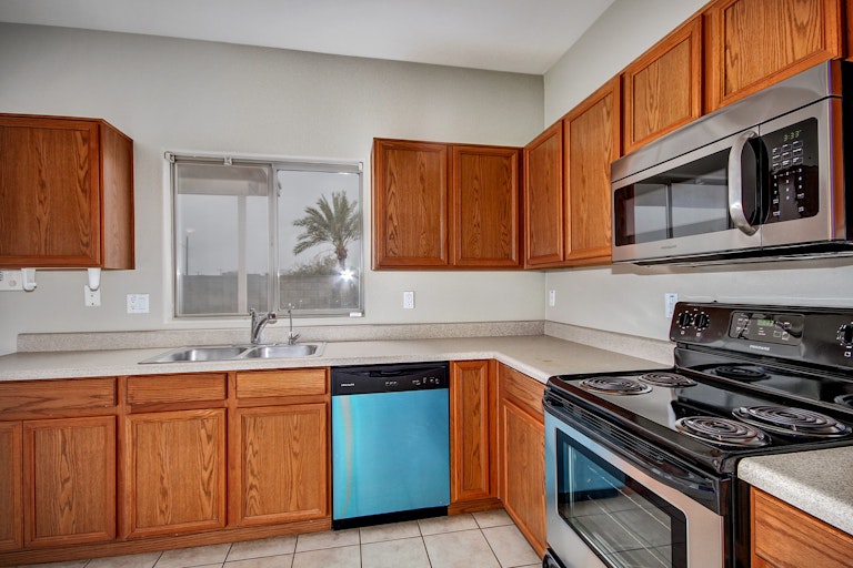 Photo 8 of 17 - 1142 N 5th St, Buckeye, AZ 85326