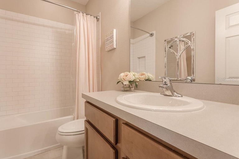 Photo 44 of 59 - 11215 Great Neck Rd, Riverview, FL 33578