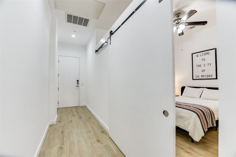 Photo 18 of 28 - 507 Sabine St #303, Austin, TX 78701