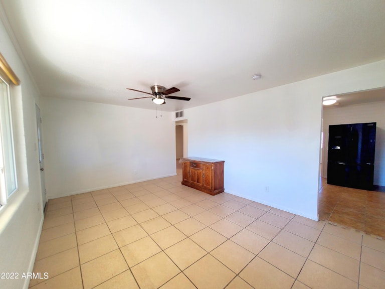 Photo 10 of 42 - 11122 W Connecticut Ave, Youngtown, AZ 85363