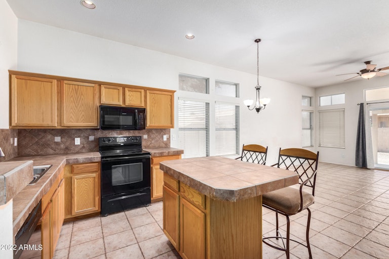 Photo 9 of 26 - 2015 W Boulder Ct, Chandler, AZ 85248