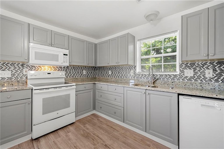 Photo 16 of 26 - 2838 Vine St, Austell, GA 30106