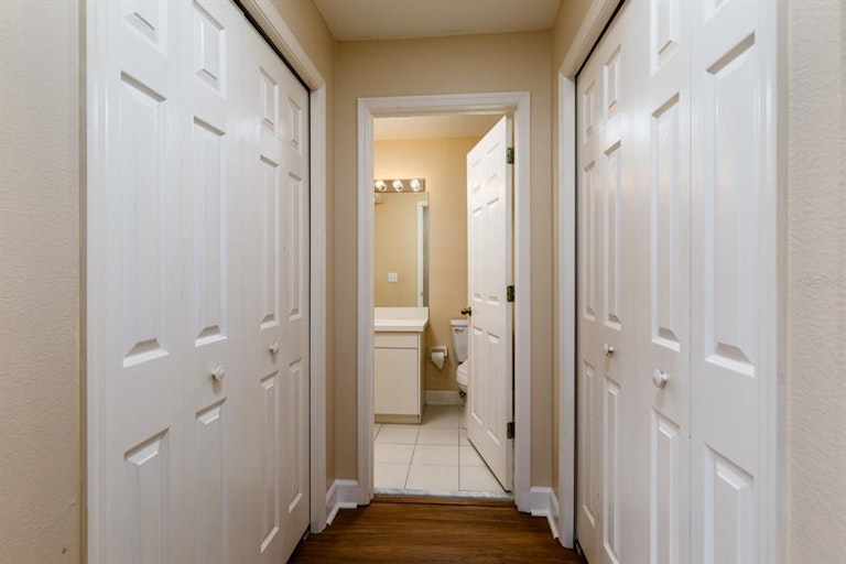Photo 25 of 36 - 1802 Lago Vista Blvd, Palm Harbor, FL 34685