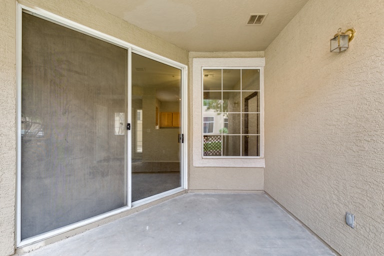 Photo 18 of 19 - 1633 E Lakeside Dr #91, Gilbert, AZ 85234