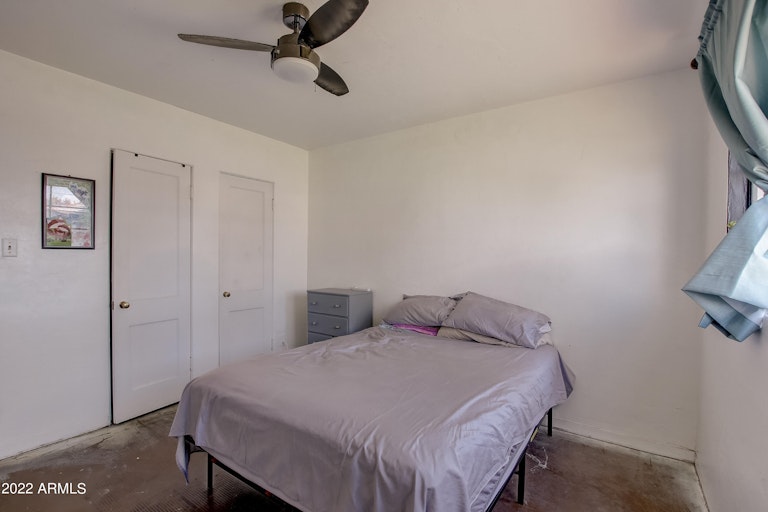 Photo 19 of 26 - 1917 E Mitchell Dr, Phoenix, AZ 85016