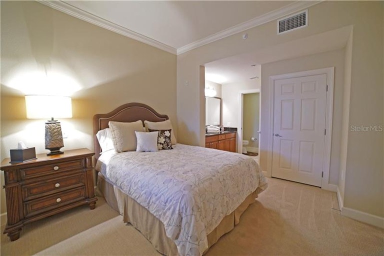 Photo 11 of 25 - 1358 Centre Court Ridge Dr #402, Reunion, FL 34747
