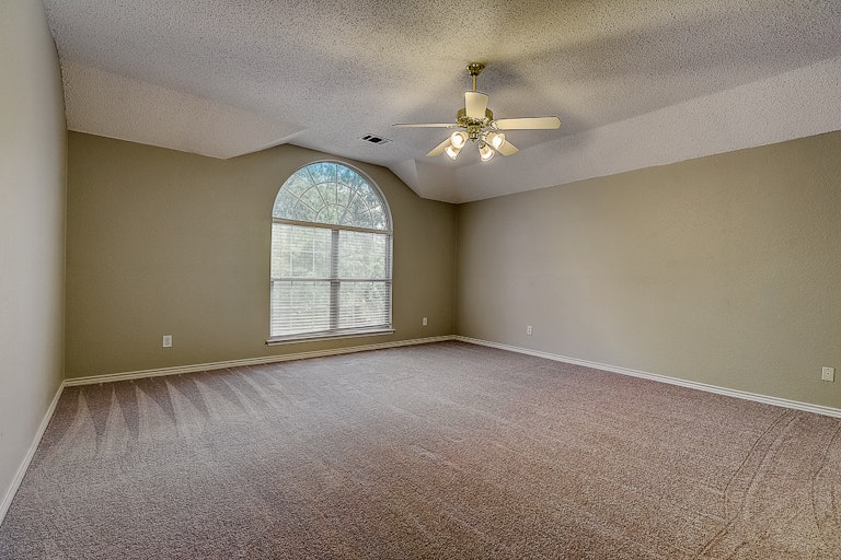 Photo 19 of 31 - 1110 Boyd Dr, Wylie, TX 75098