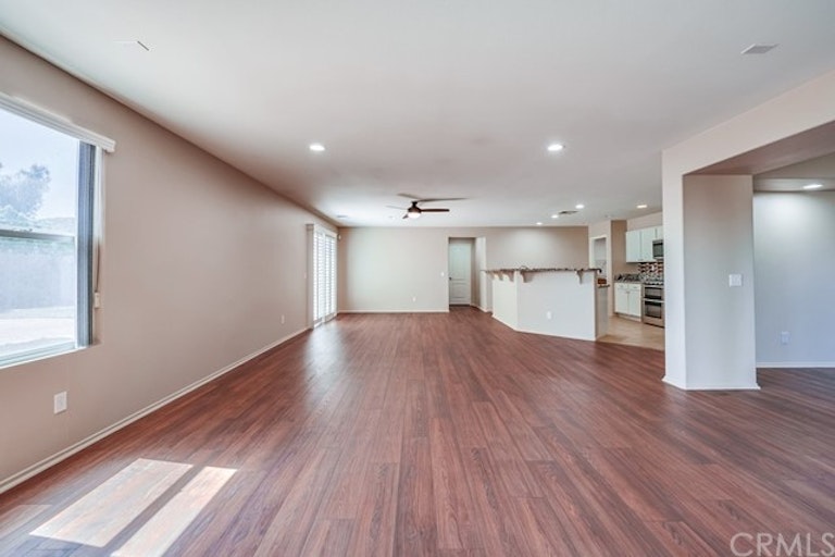 Photo 12 of 47 - 31716 Yale Ln, Menifee, CA 92584
