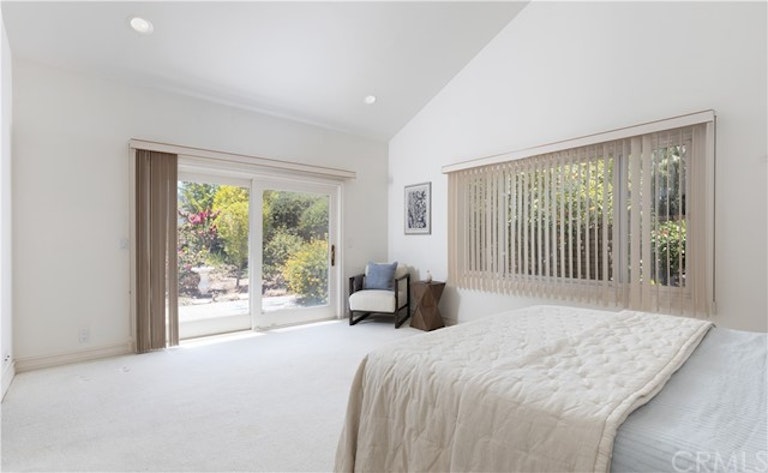 Photo 12 of 26 - 1945 Santiago Dr, Newport Beach, CA 92660