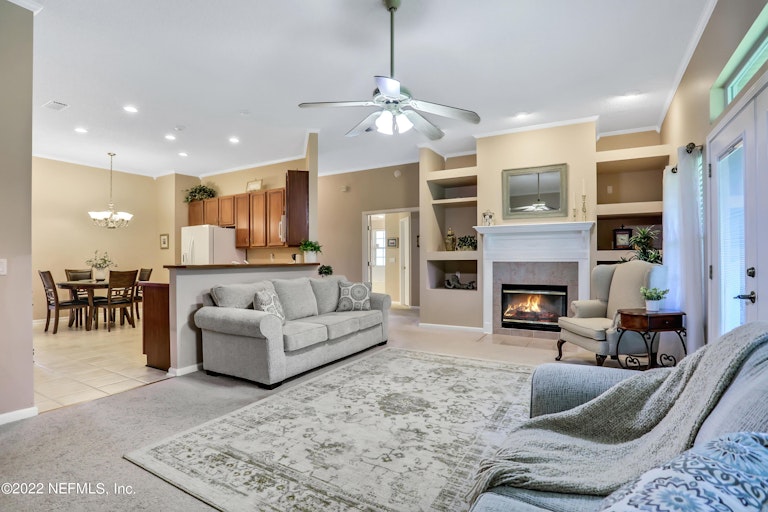 Photo 3 of 32 - 12669 Eaglesham Dr, Jacksonville, FL 32225