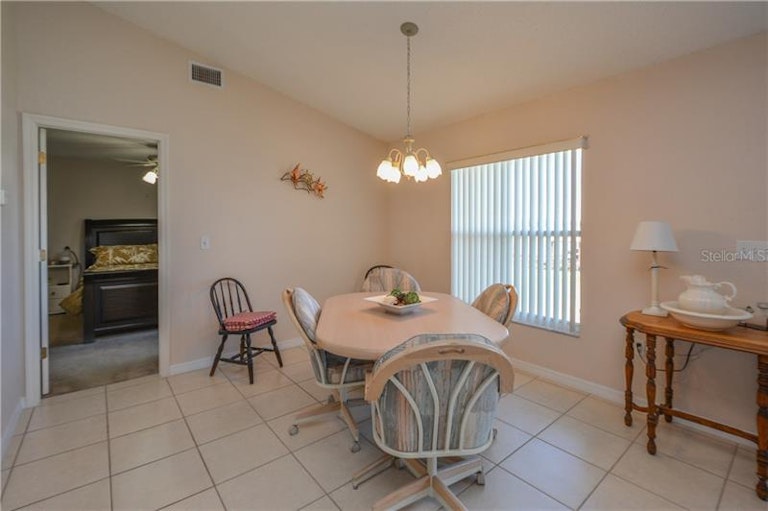 Photo 12 of 25 - 5858 Breakwater Dr, Winter Haven, FL 33884