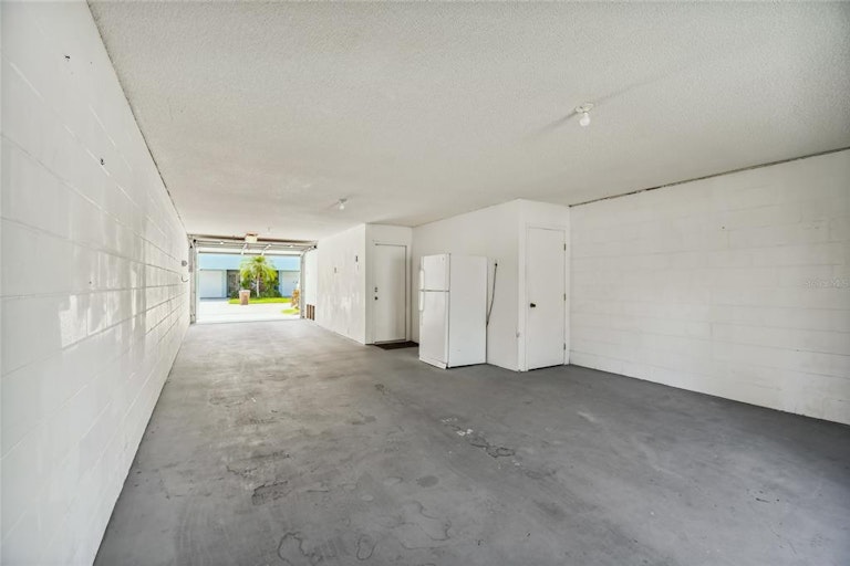 Photo 11 of 49 - 629 Garland Cir, Indian Rocks Beach, FL 33785