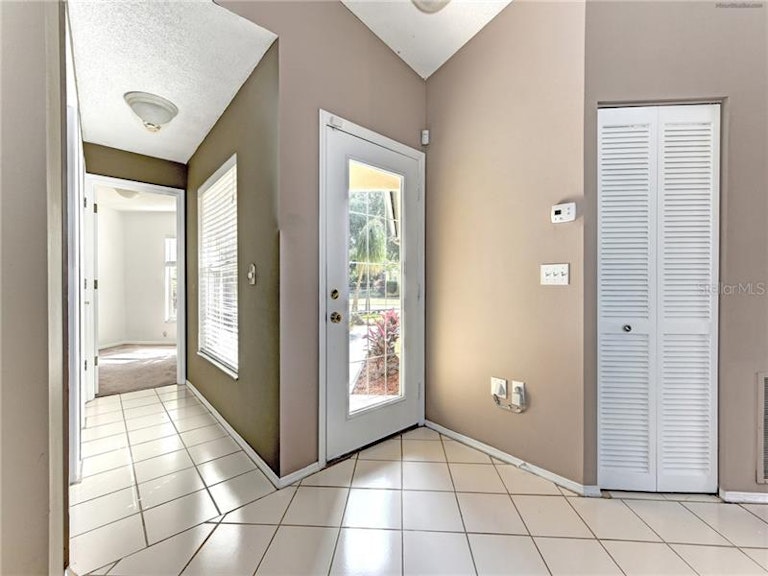Photo 3 of 25 - 6030 66th Street Cir E, Palmetto, FL 34221