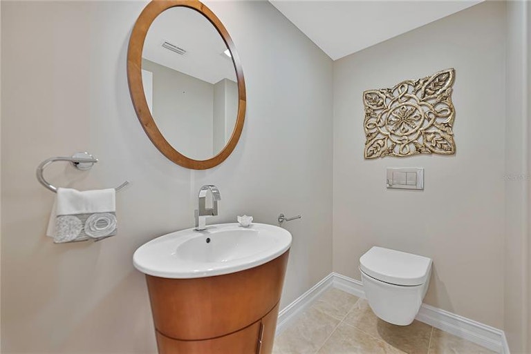 Photo 23 of 82 - 5396 Gulf Blvd #910, St Pete Beach, FL 33706