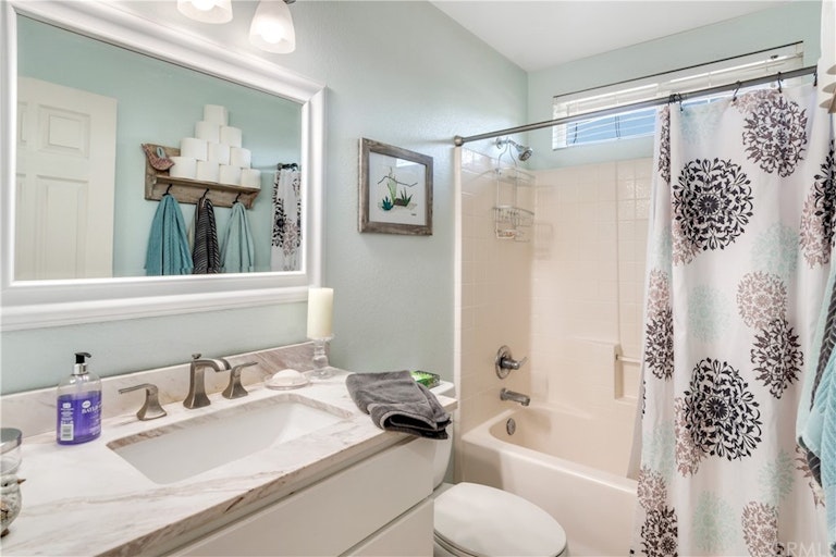 Photo 22 of 28 - 6112 Firestone Dr, Fontana, CA 92336
