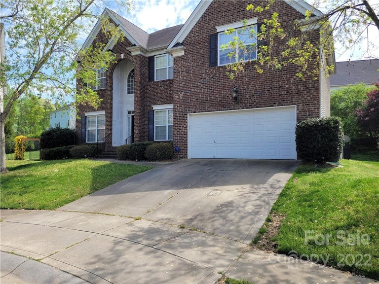 Photo 2 of 22 - 8114 Solace Ct, Charlotte, NC 28269