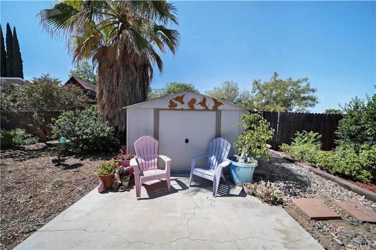 Photo 34 of 38 - 34273 Avenue E, Yucaipa, CA 92399
