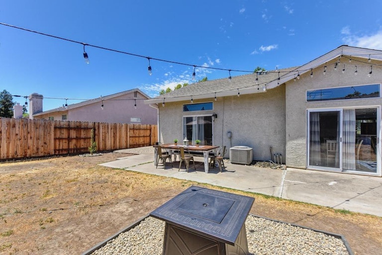 Photo 36 of 40 - 8372 Vintage Park Dr, Sacramento, CA 95828