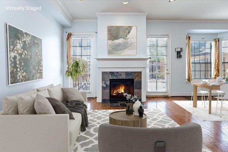 Photo 9 of 47 - 2828 Bering Dr, Houston, TX 77057