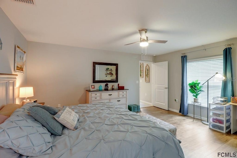 Photo 16 of 40 - 39 Rickenbacker Dr, Palm Coast, FL 32164