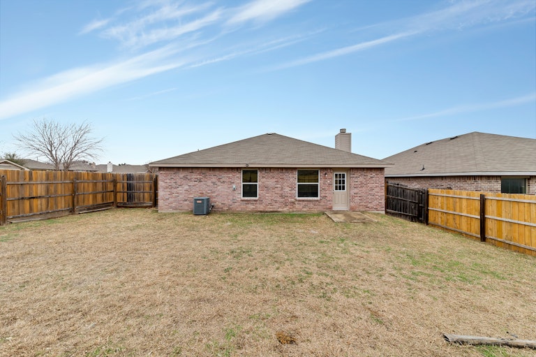 Photo 26 of 26 - 8904 Catalonia Dr, Dallas, TX 75217