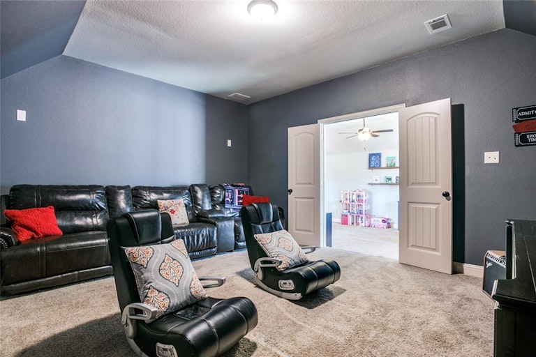 Photo 23 of 30 - 2700 Chimney Rock Rd, Burleson, TX 76028