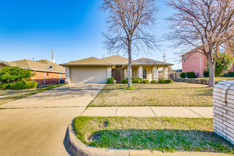 Photo 25 of 25 - 1815 Avonlea Dr, Rockwall, TX 75087